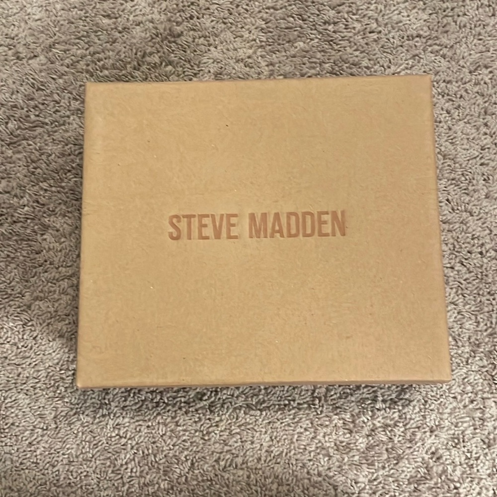Steve Madden Slinky30 Sandal